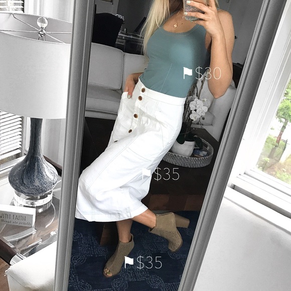 Beige Open Toe Perforated Chunky Heel Booties! - Picture 14 of 16